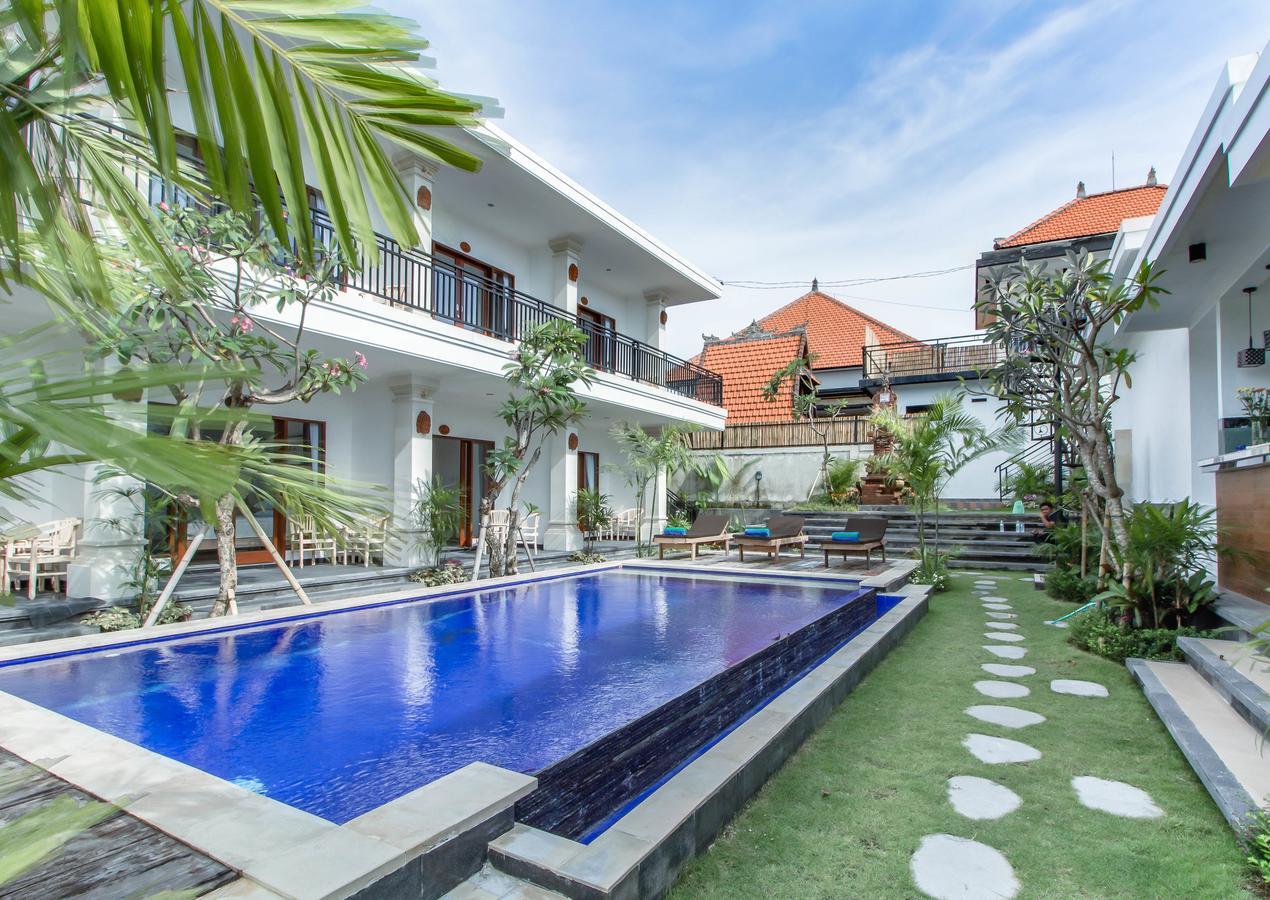 Lila Loka Homestay Canggu Exterior foto